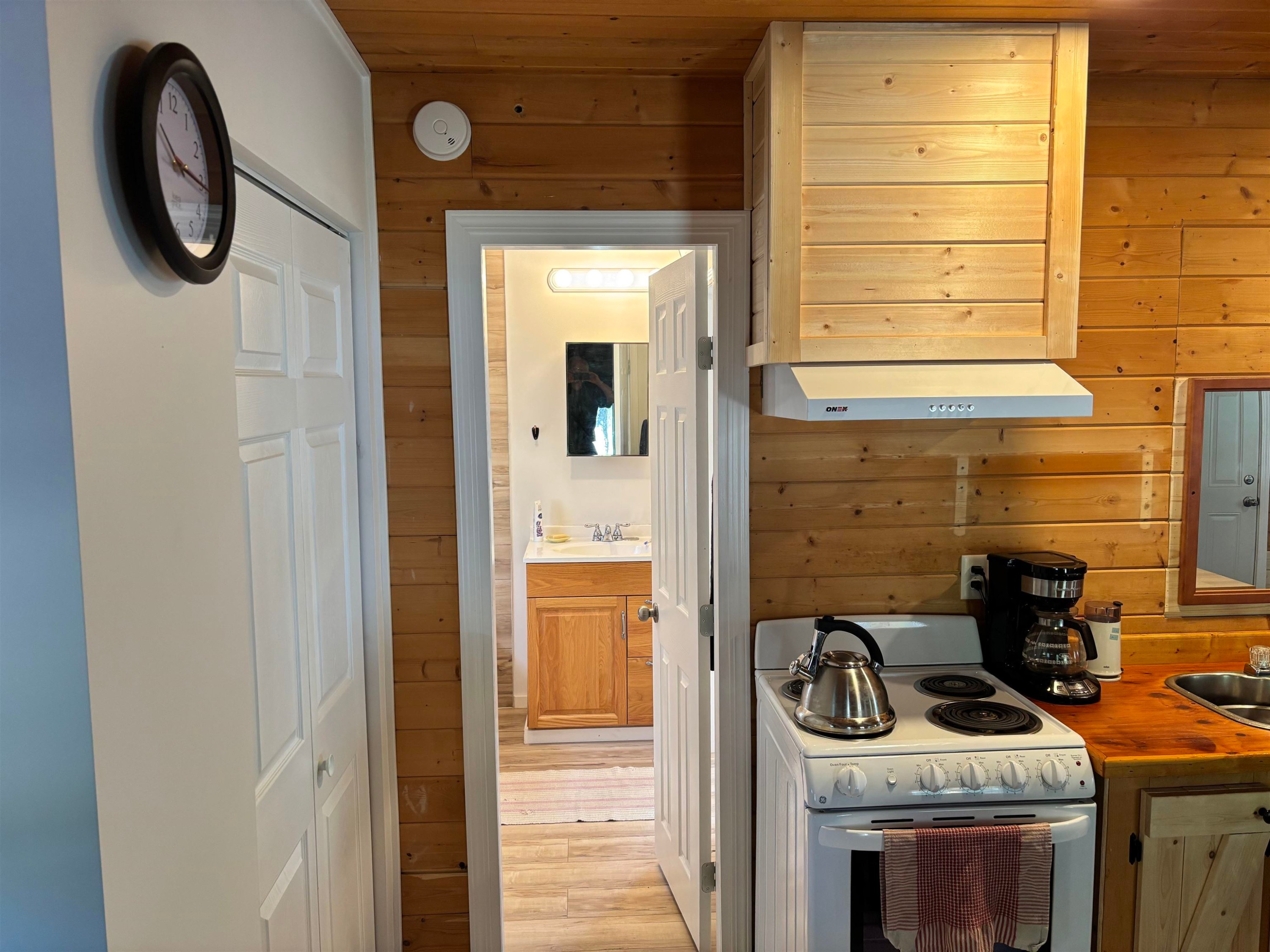 1005 Simon Bay Road, Fraser Lake, BC