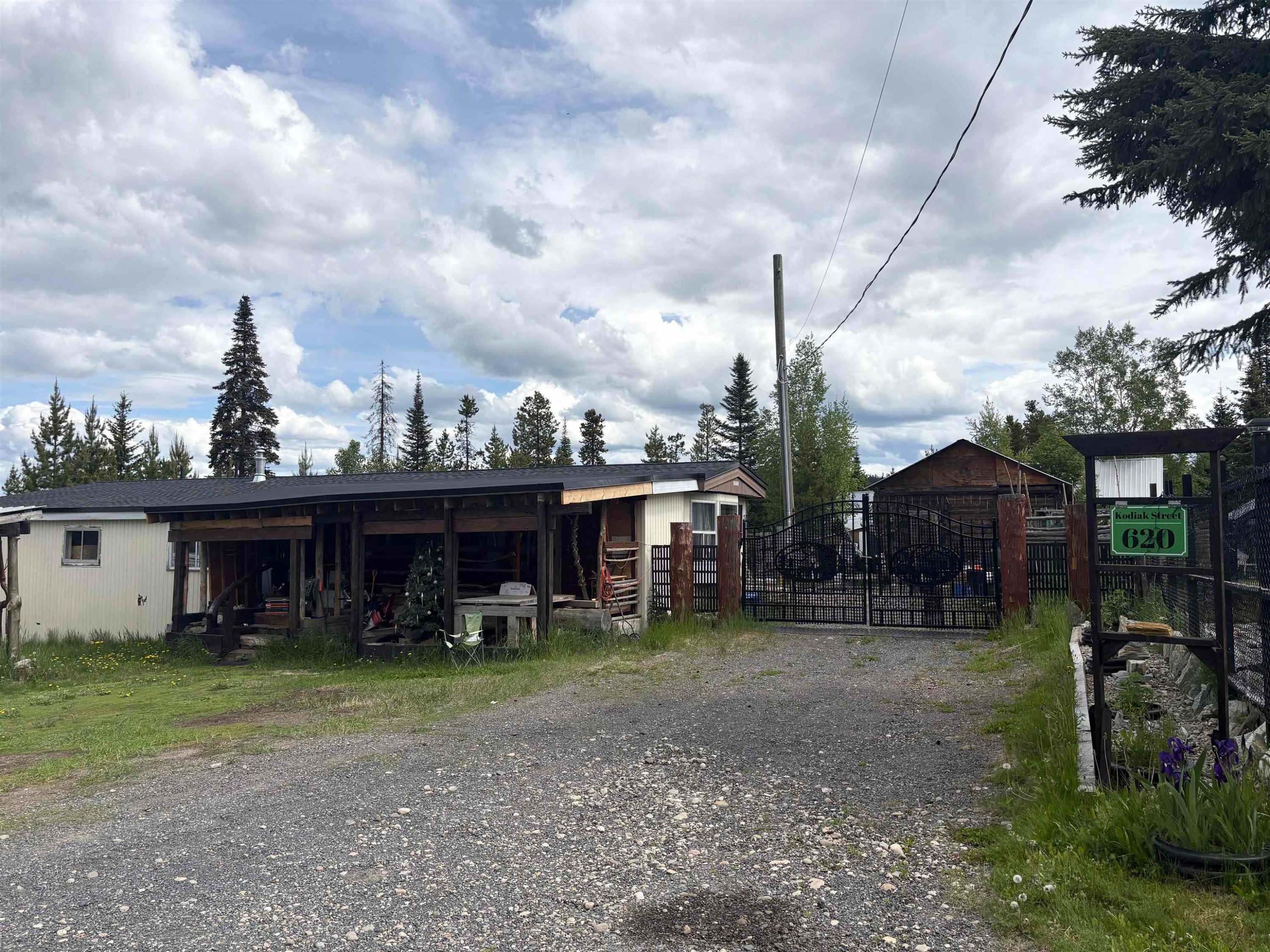 620 Kodiak Street, Bear Lake, BC