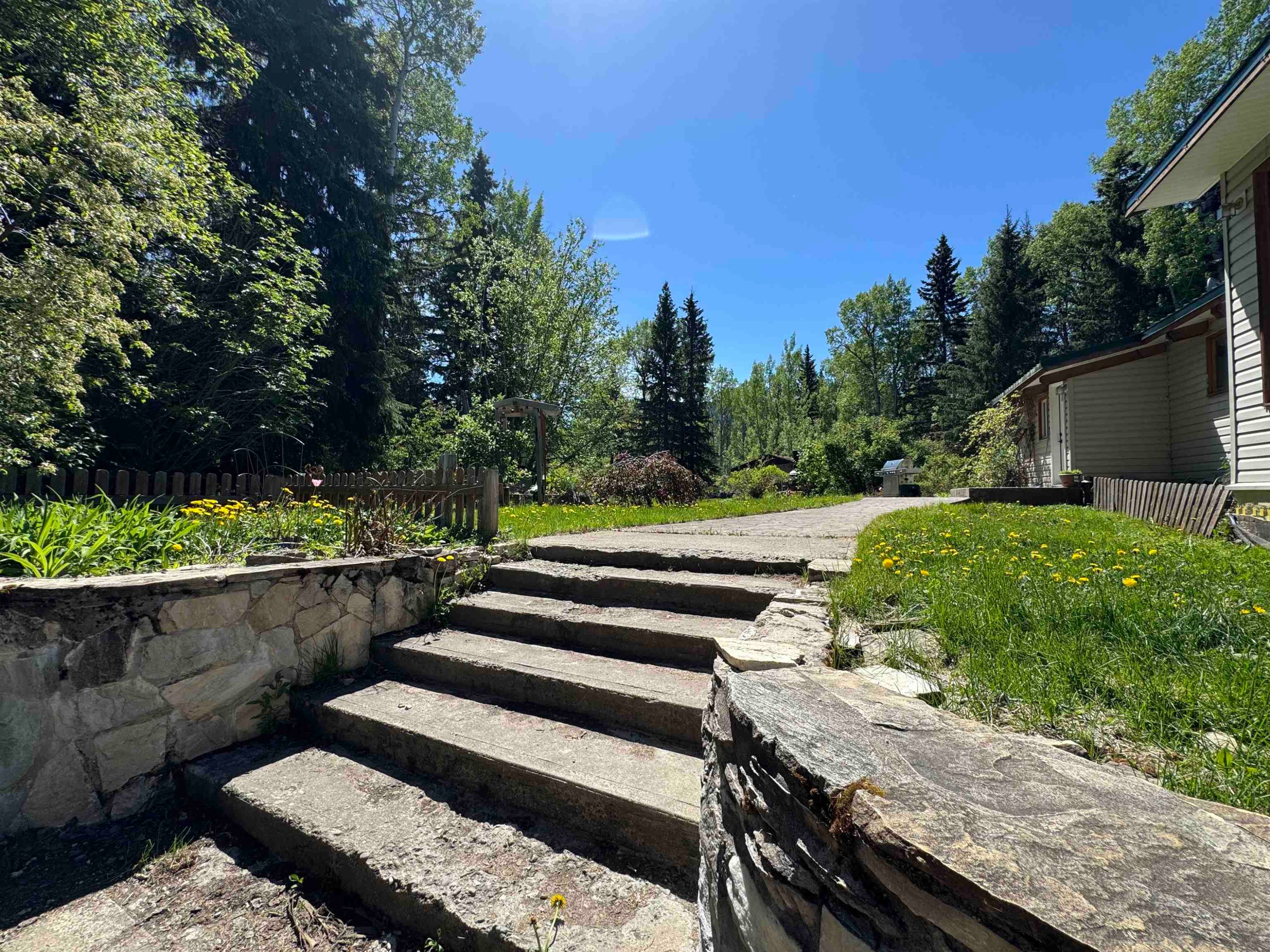 3177 Westlund Road W, Mcbride, BC