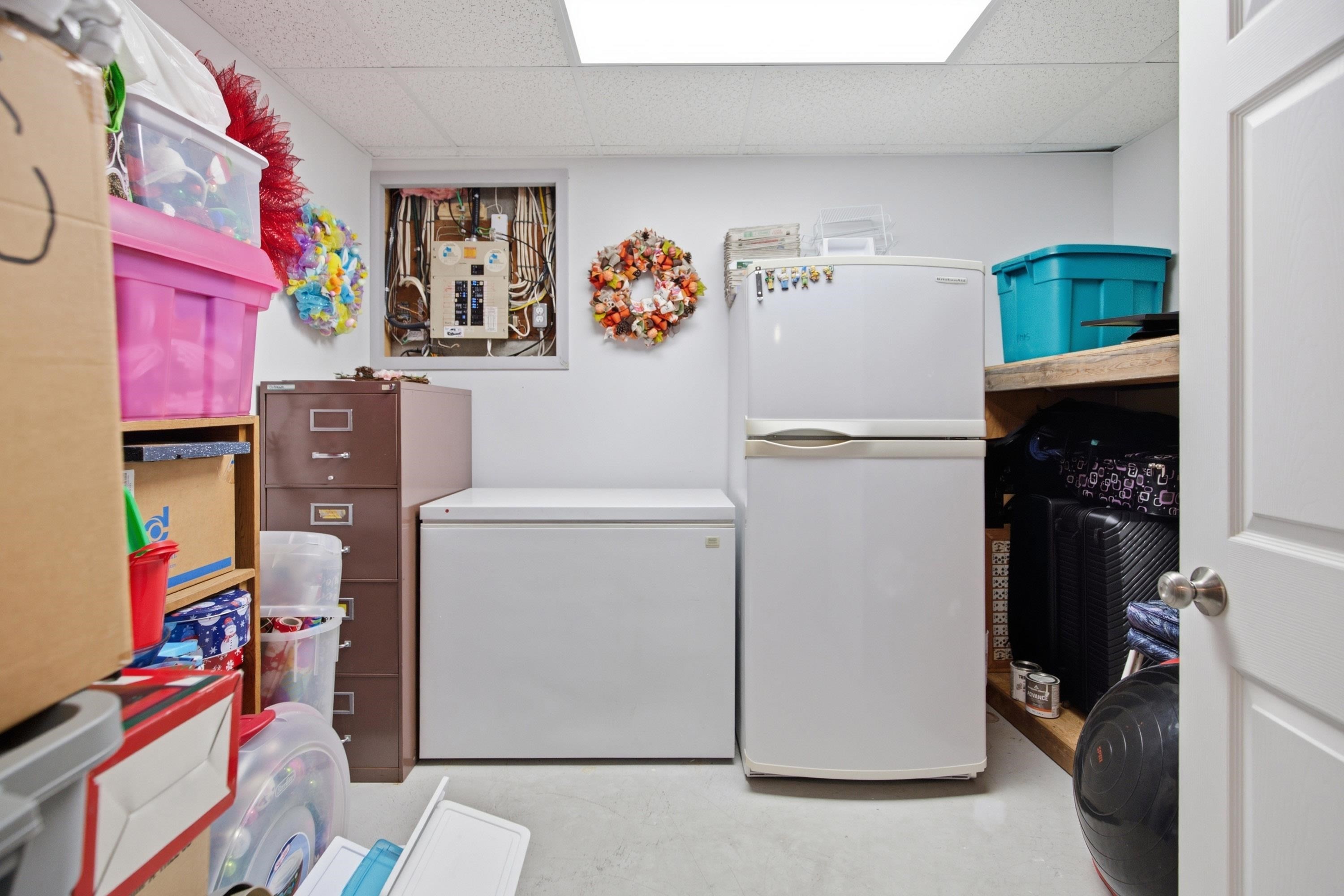 176 Thacker Crescent, Prince George, BC - Indoor Photo Showing Laundry Room
