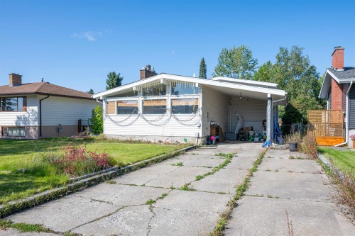1399 Manson Crescent  Prince George, BC V2M 4A4