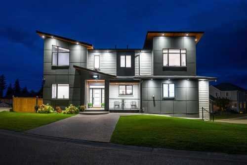 2930 Ellington Court  Prince George, BC V2N 0G3