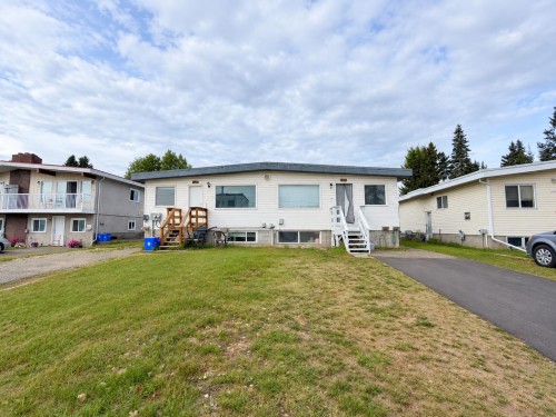 1127 Ahbau Street  Prince George, BC V2M 3S2