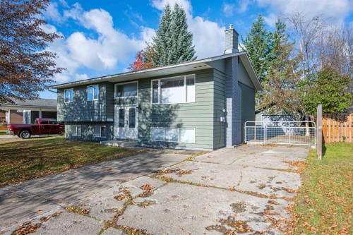 140 Mckinley Crescent  Prince George, BC V2M 4S2
