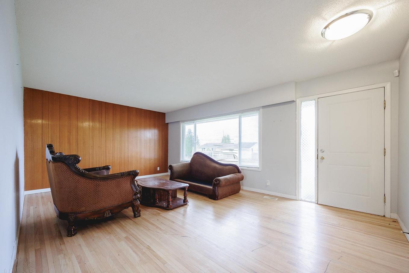 8585 Howard Crescent, Chilliwack, BC