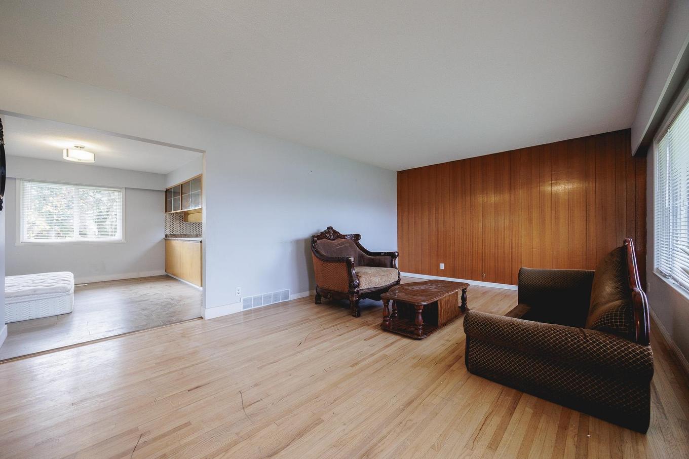 8585 Howard Crescent, Chilliwack, BC