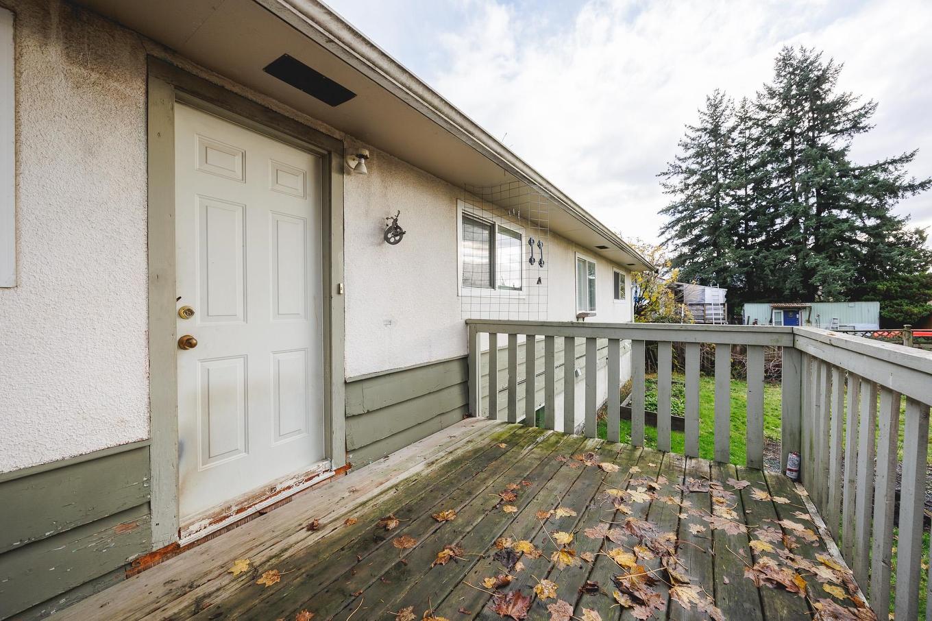 8585 Howard Crescent, Chilliwack, BC