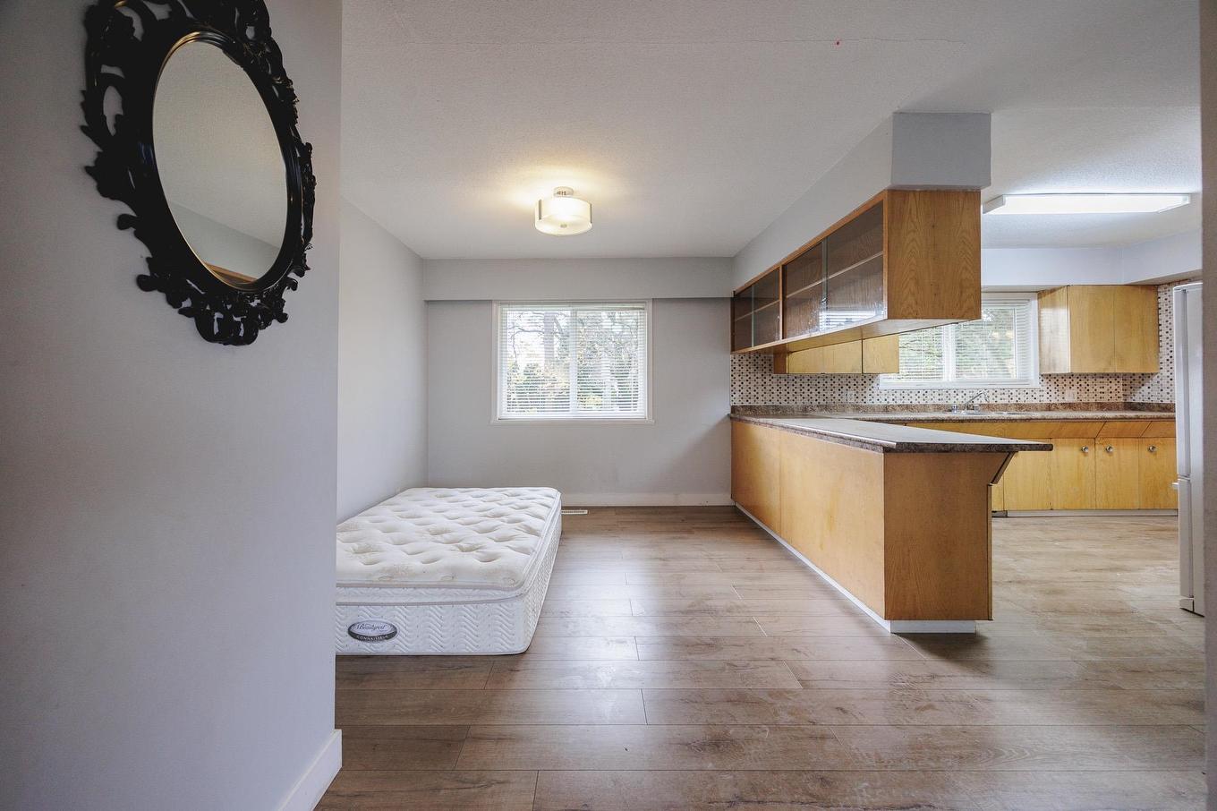 8585 Howard Crescent, Chilliwack, BC