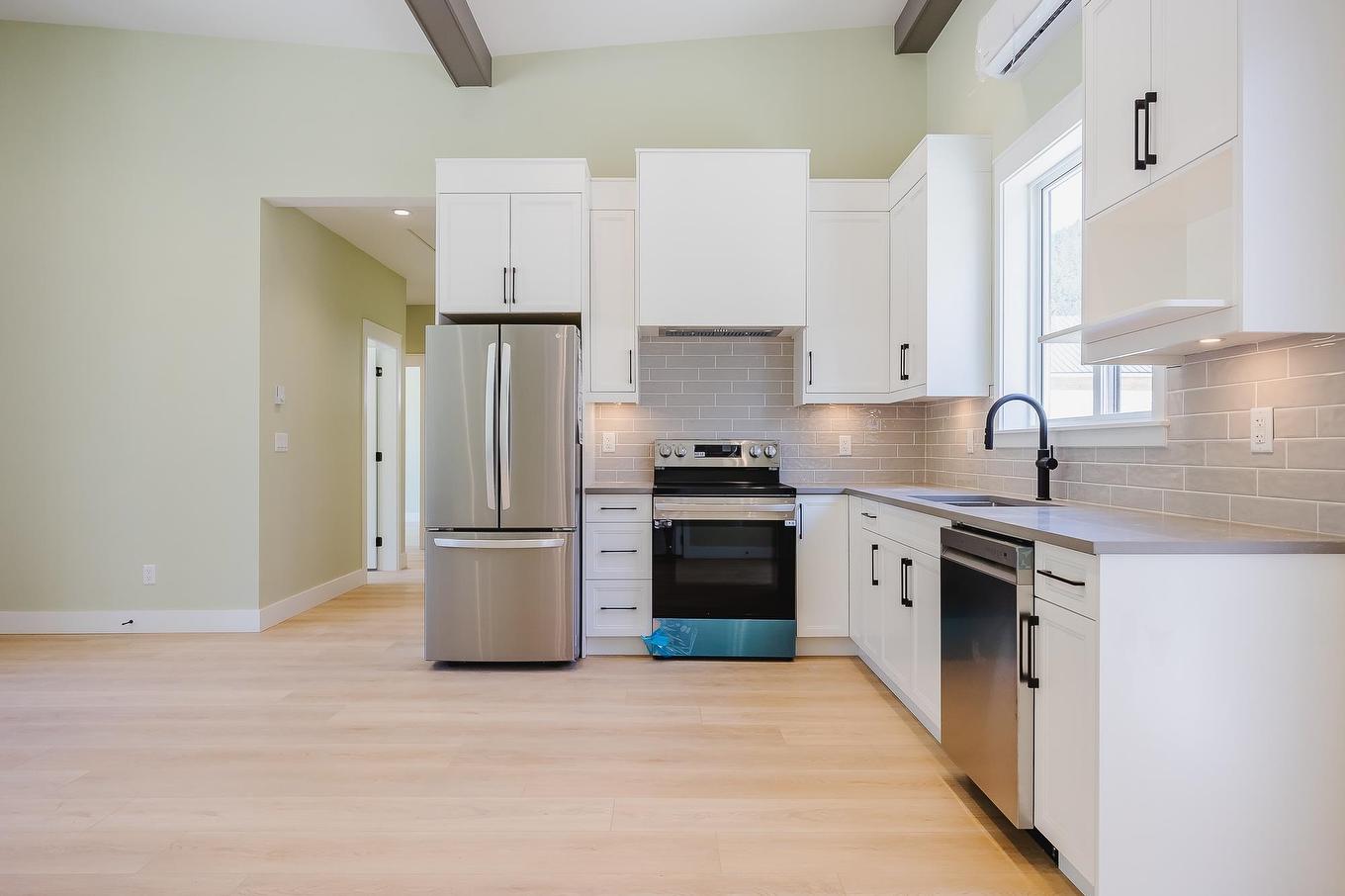 Hg 187-71358 Grove Place, Sunshine Valley, BC