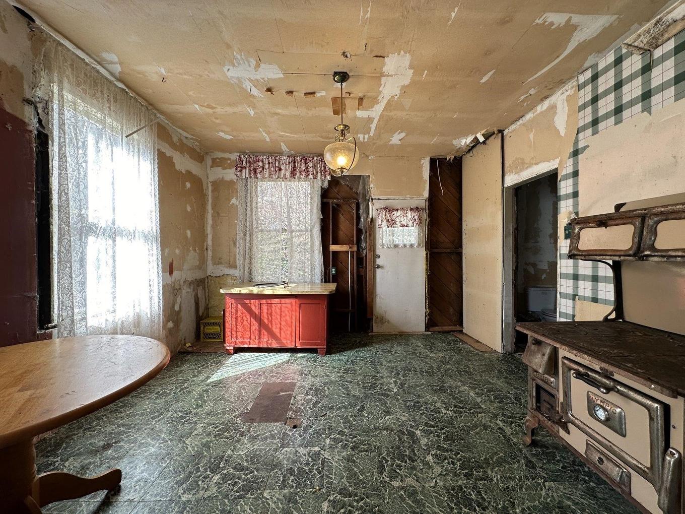 31010 Trans Canada Highway, Yale, BC