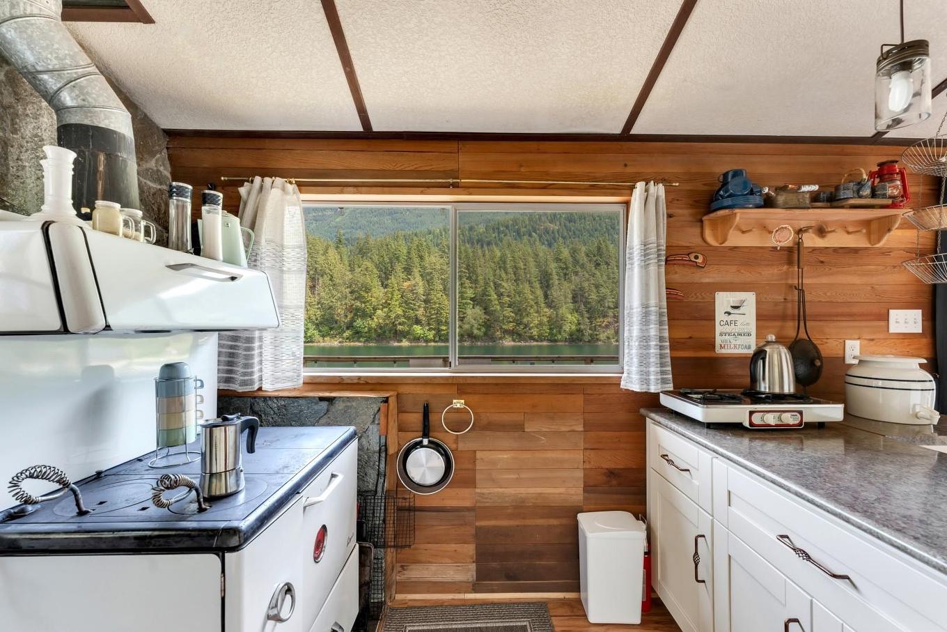 Blk C-Dl 184 Cascade Bay, Harrison Hot Springs, BC