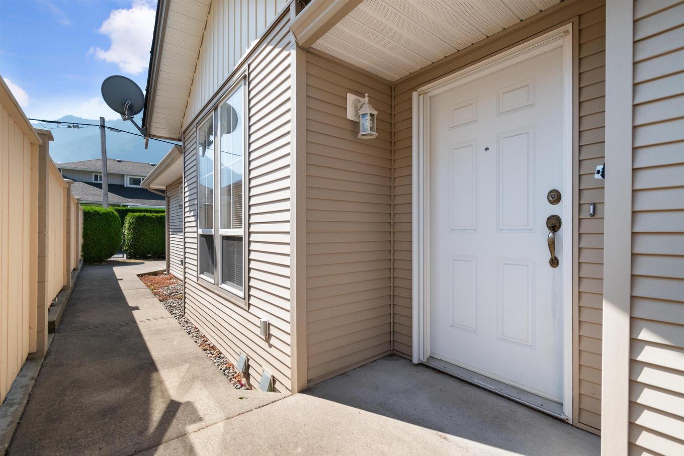 3-648 Coquihalla Street, Hope, BC