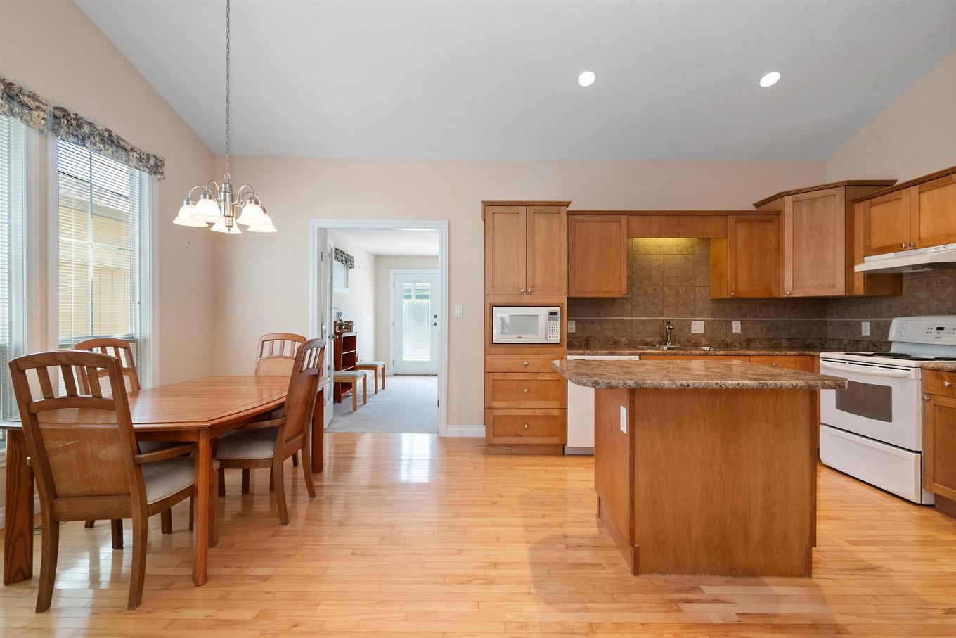 3-648 Coquihalla Street, Hope, BC