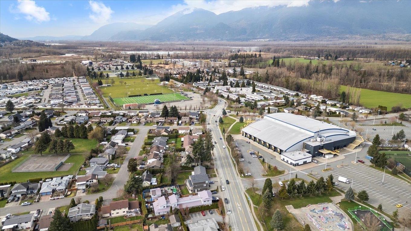 45360 Hodgins Avenue, Chilliwack, BC