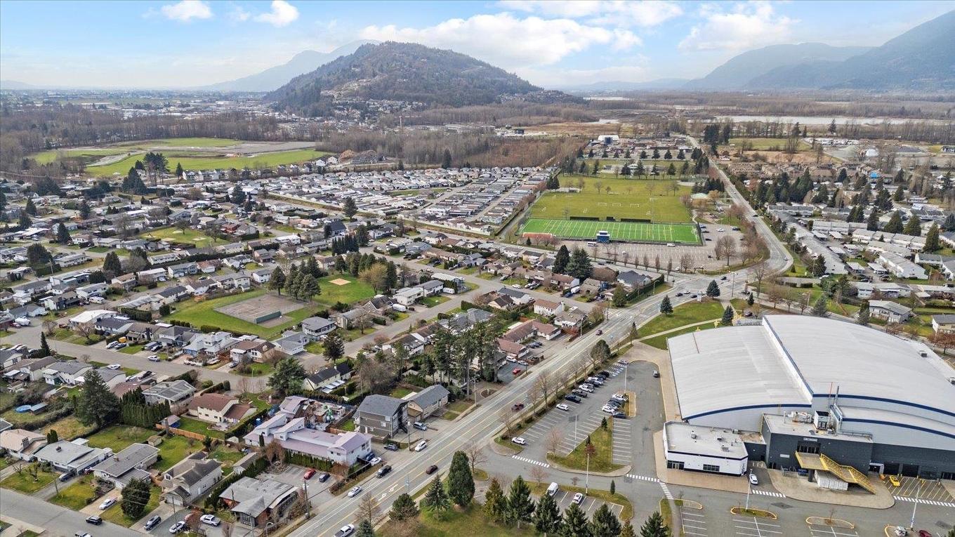 45360 Hodgins Avenue, Chilliwack, BC