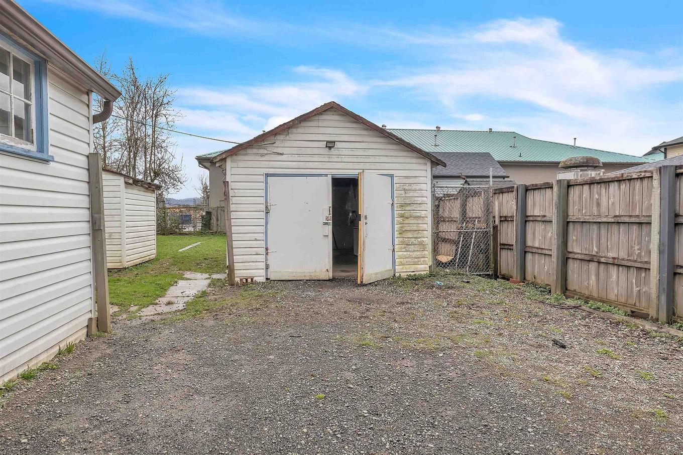 46060 Fifth Avenue, Chilliwack, BC