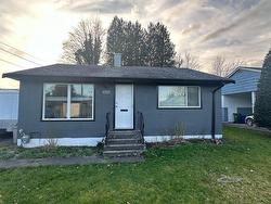 9757 Hillier Street Chilliwack, BC V2P 4K2