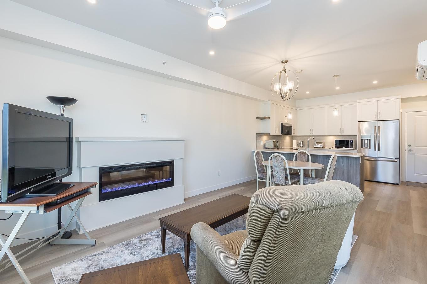 315-8497 Young Road, Chilliwack, BC