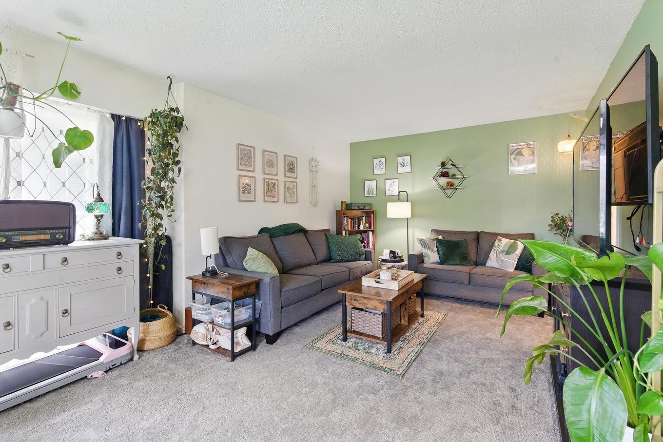 8687 Elm Drive, Chilliwack, BC