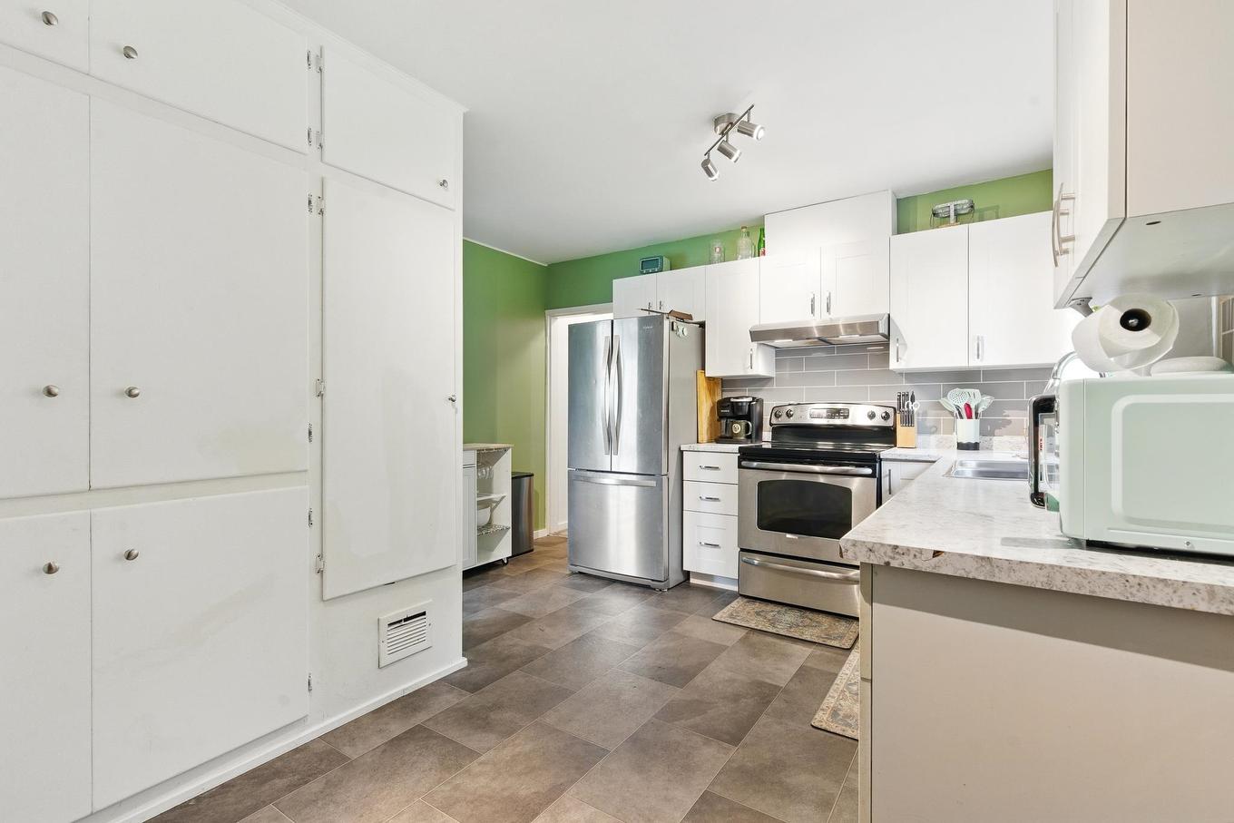 8687 Elm Drive, Chilliwack, BC