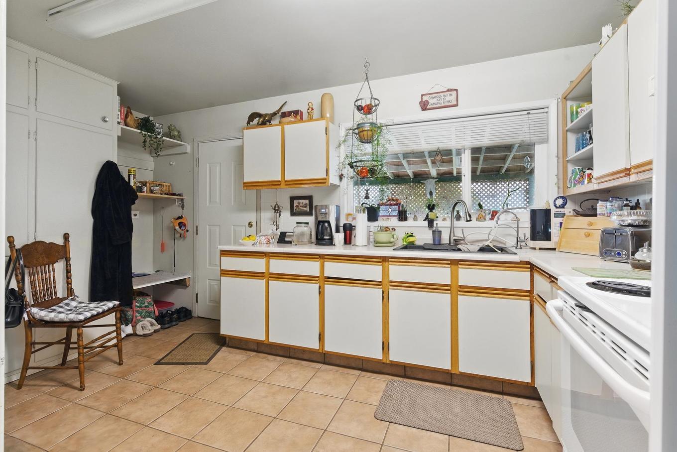 8687 Elm Drive, Chilliwack, BC