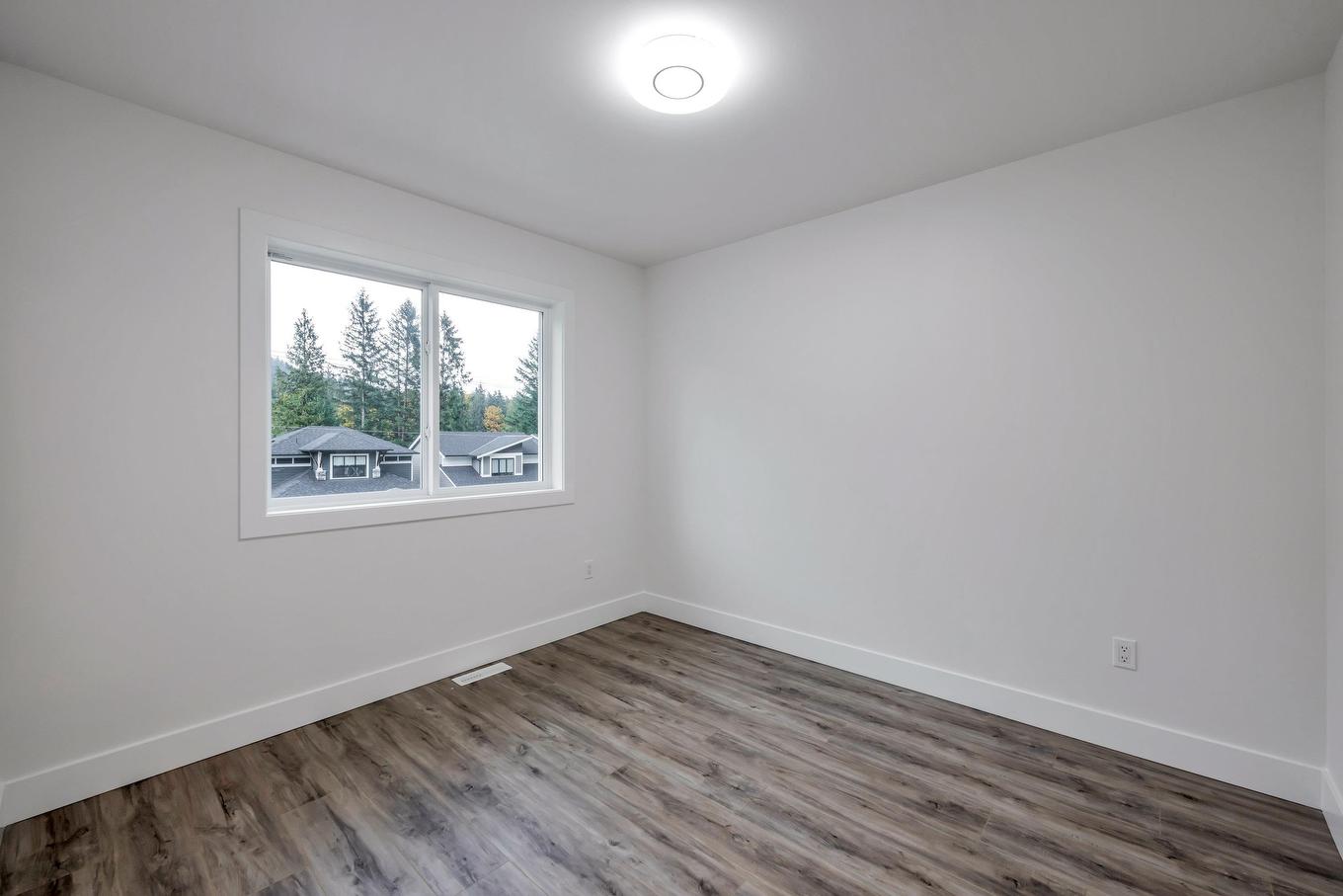 34-750 Hot Springs Road Street, Harrison Hot Springs, BC