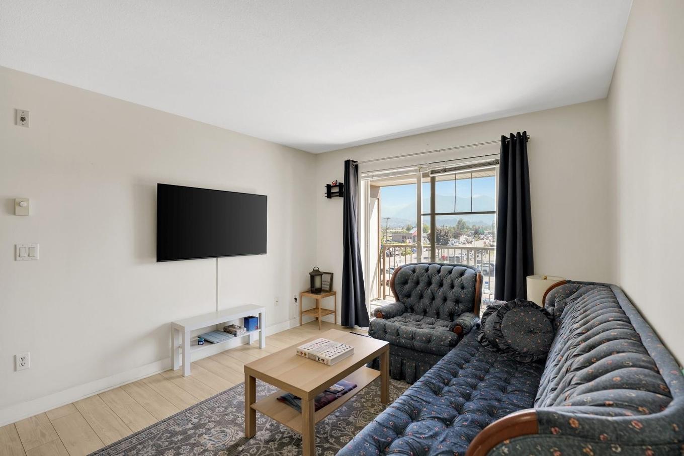 307-45555 Yale Road, Chilliwack, BC