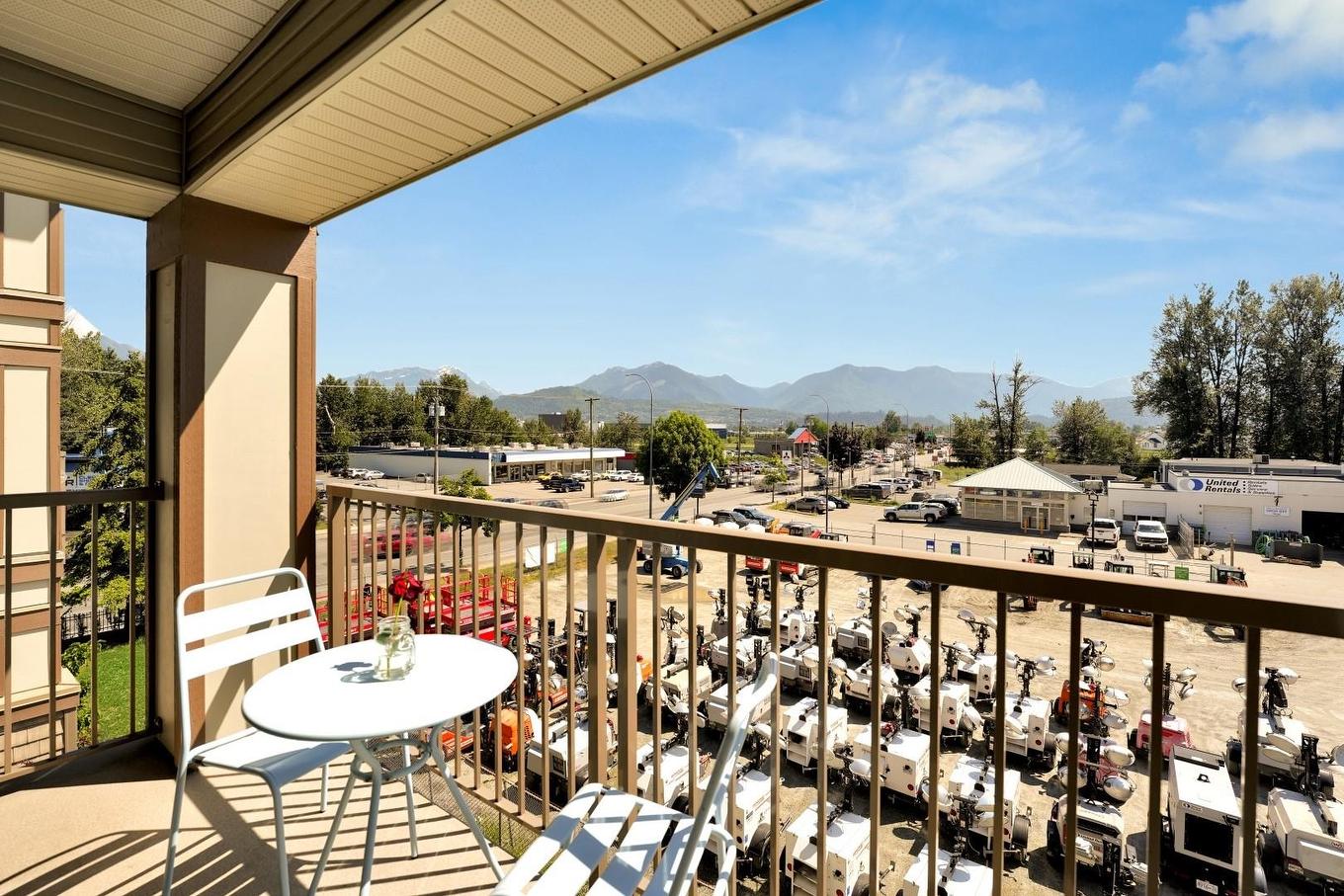 307-45555 Yale Road, Chilliwack, BC