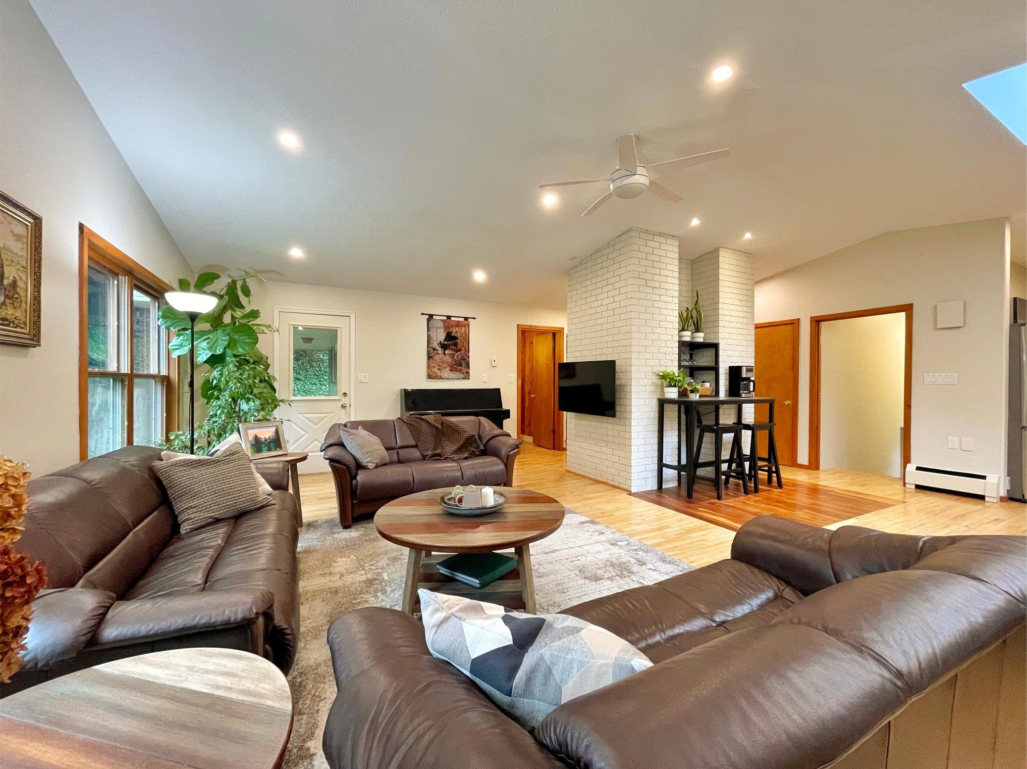 3048 Hot Springs Road, Agassiz, BC