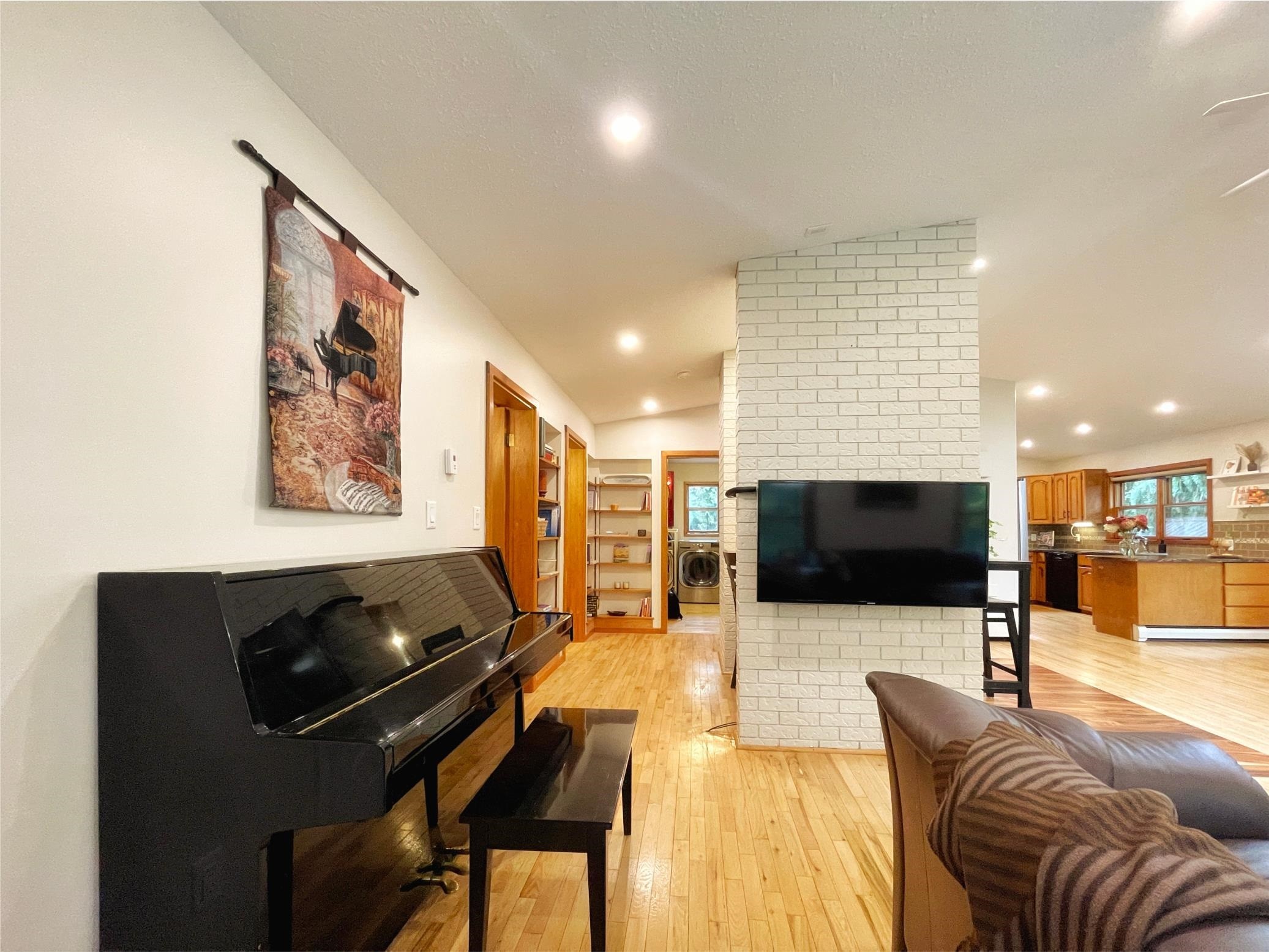 3048 Hot Springs Road, Agassiz, BC