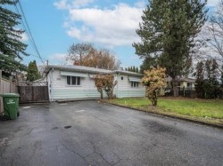 9523 Stanley Street Chilliwack, BC V2P 3Y7