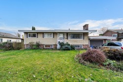 45596 Lewis Avenue Chilliwack, BC V2P 3C6
