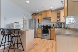 4-5965 Jinkerson Road Chilliwack, BC V2R 5Z7