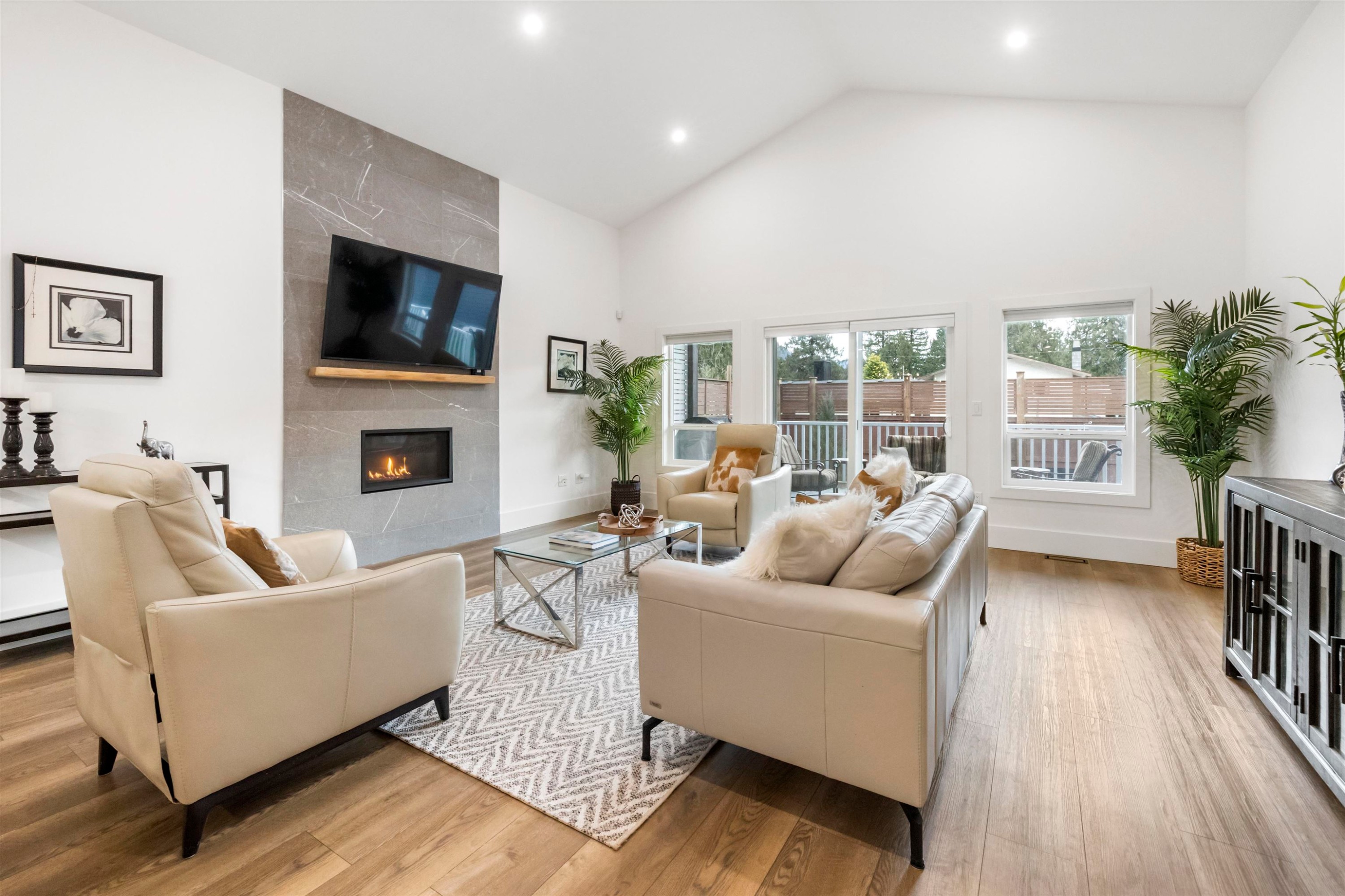 63711 Rosewood Avenue, Hope, BC