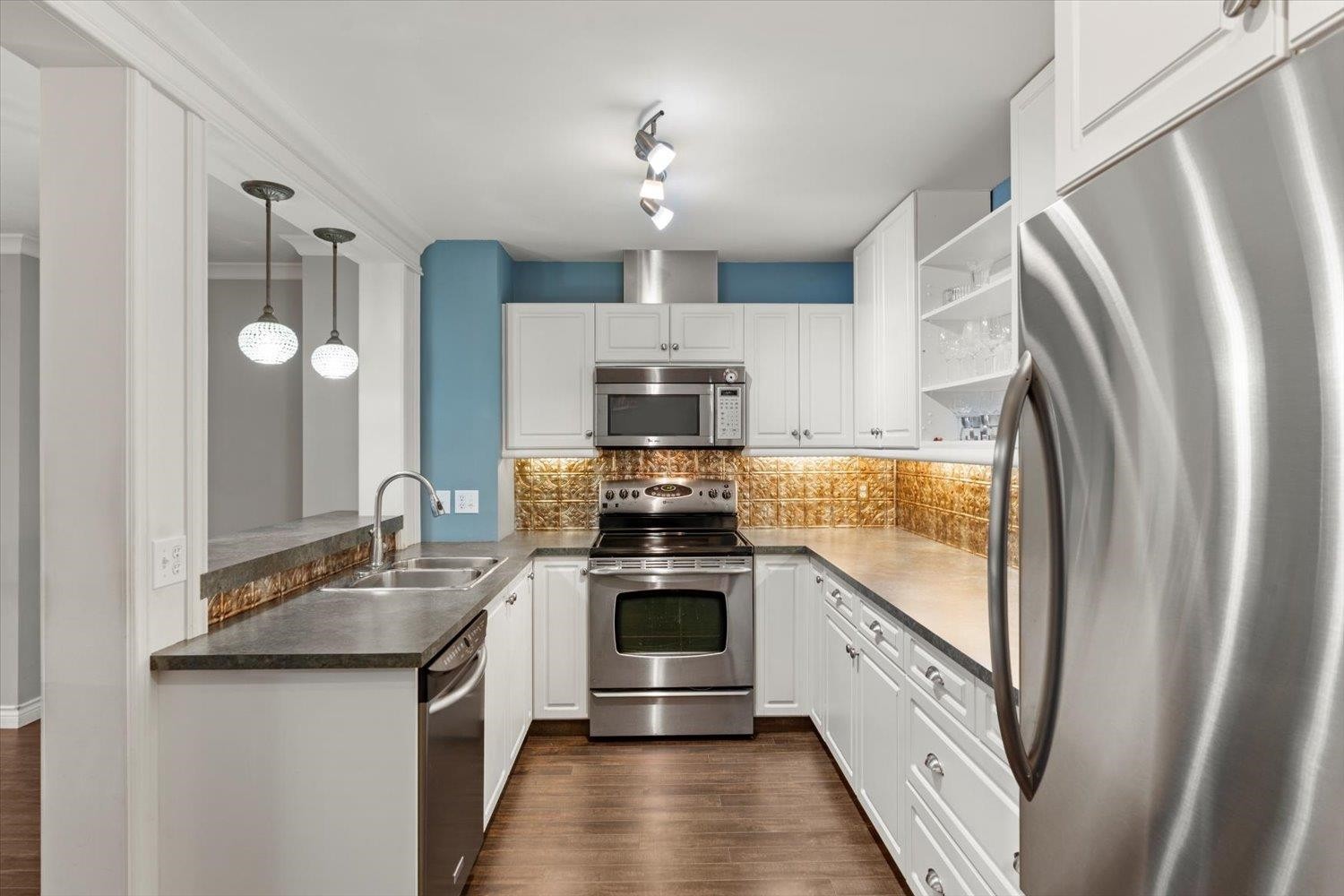 1601-5260 Goldspring Place, Chilliwack, BC