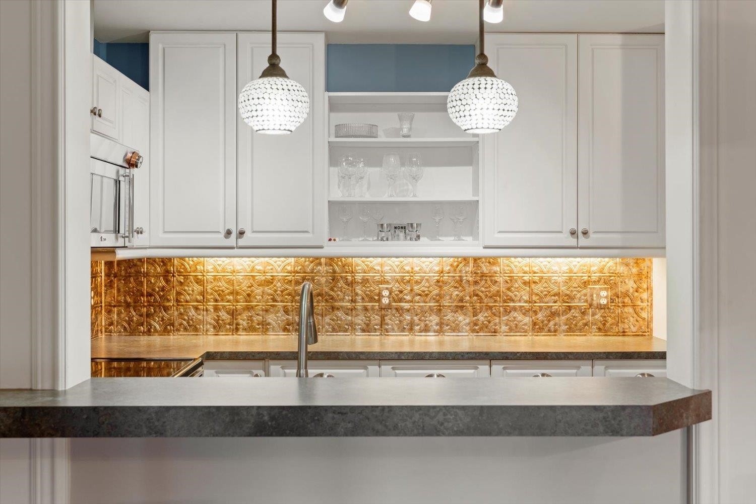 1601-5260 Goldspring Place, Chilliwack, BC