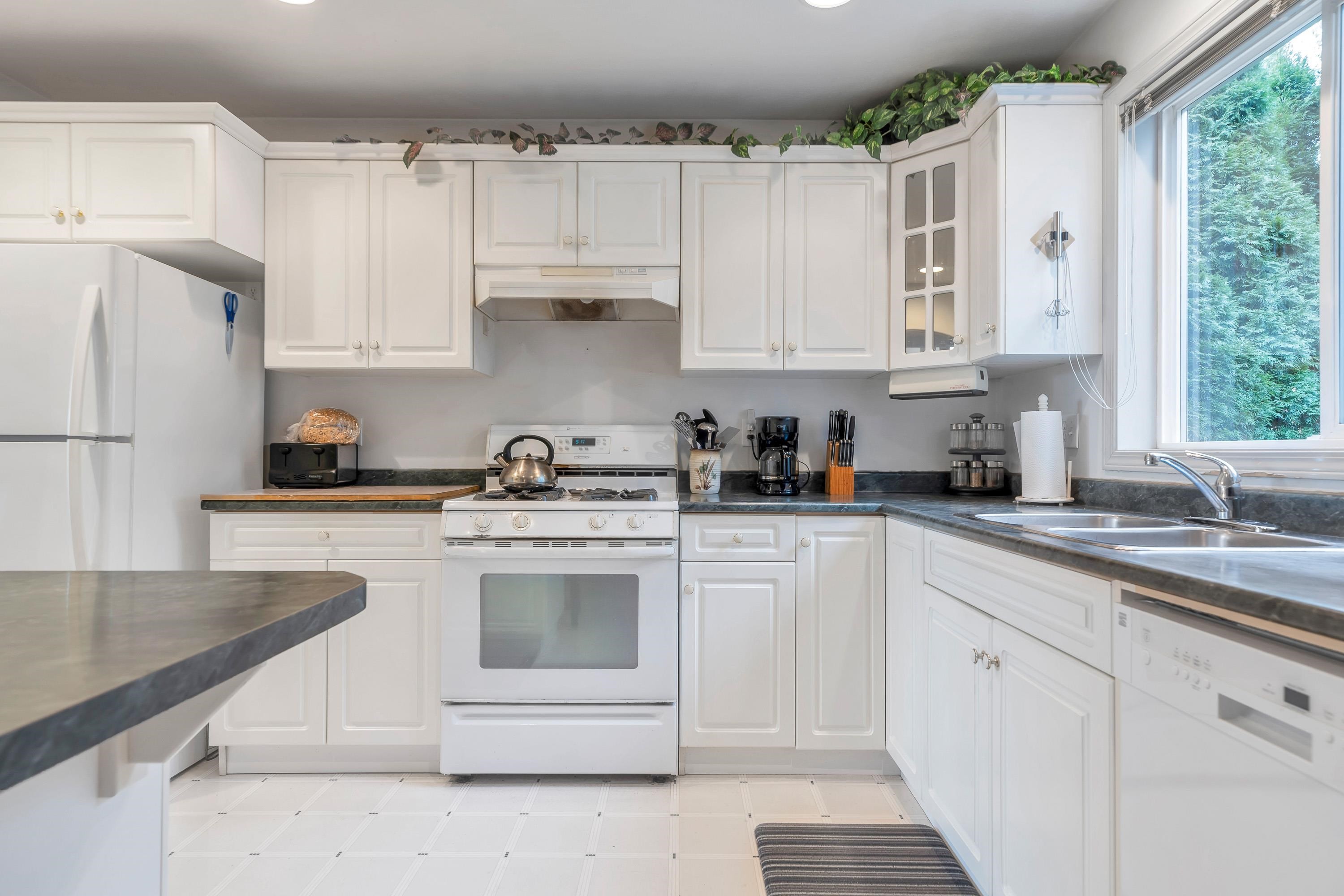 223 Balsam Avenue, Harrison Hot Springs, BC