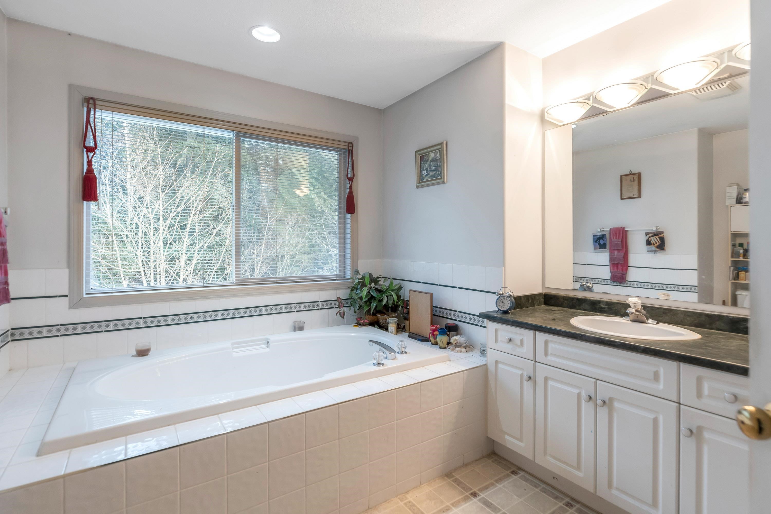 223 Balsam Avenue, Harrison Hot Springs, BC