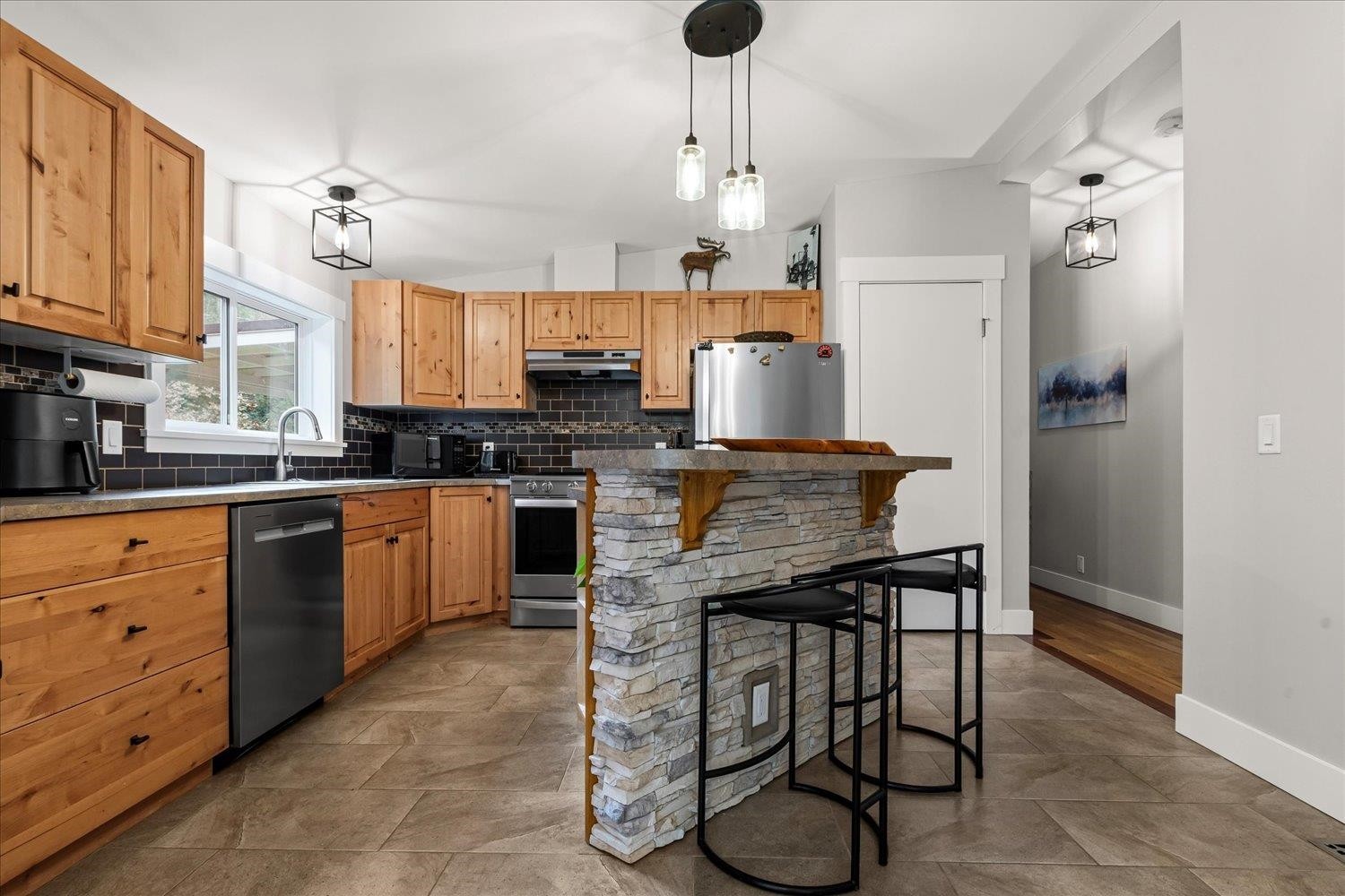 6800 Hinkley Road, Chilliwack, BC