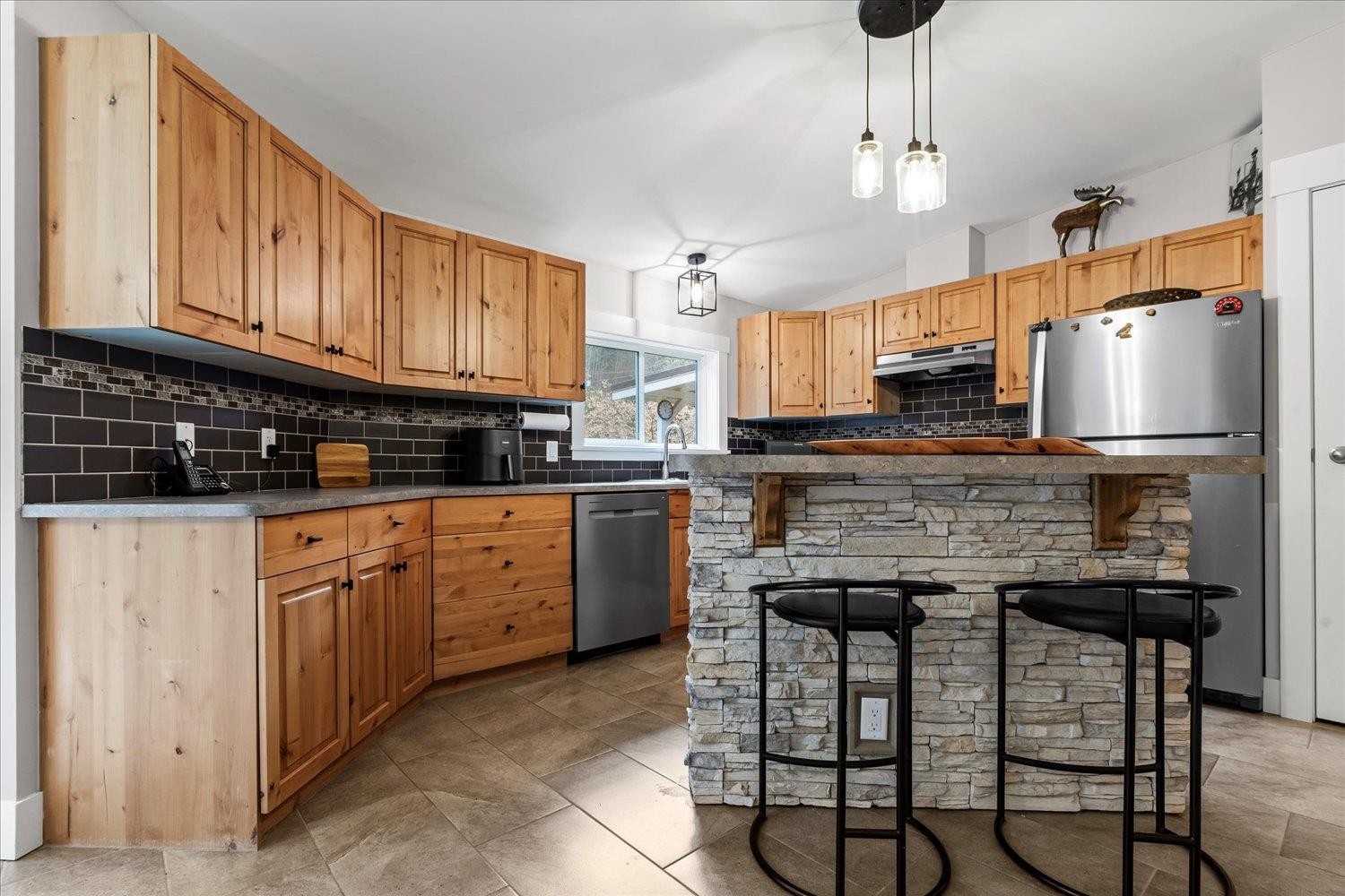 6800 Hinkley Road, Chilliwack, BC