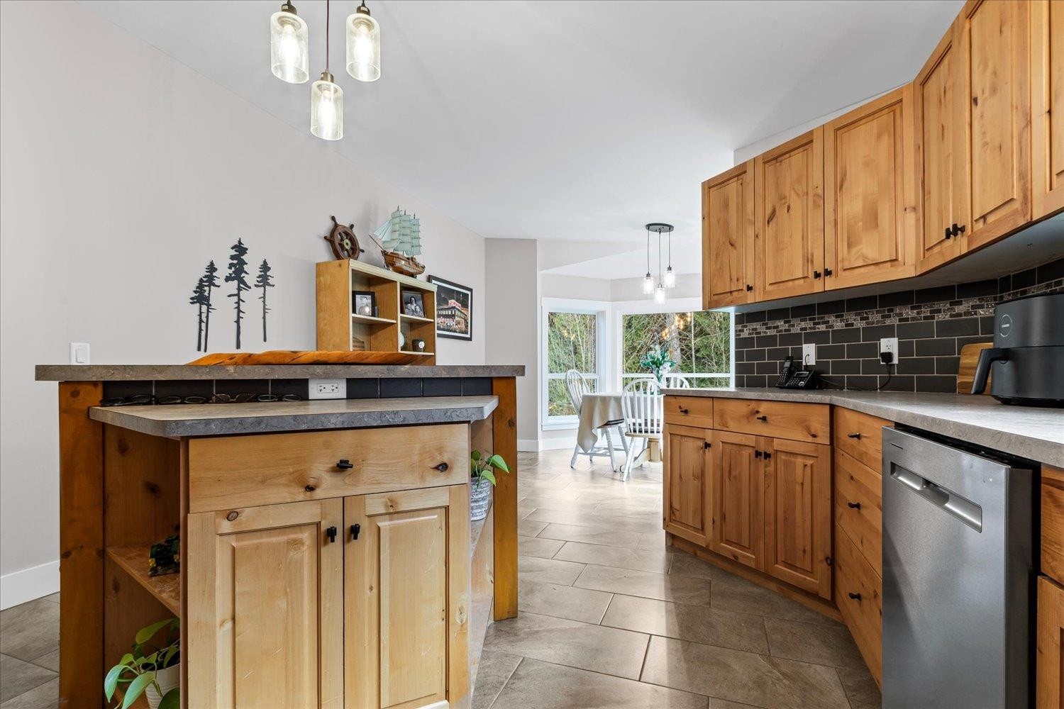 6800 Hinkley Road, Chilliwack, BC