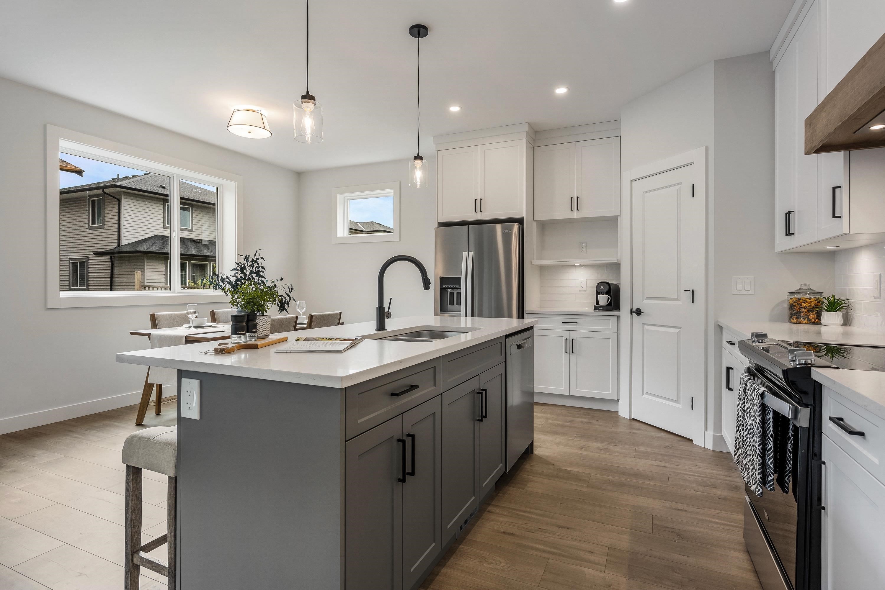 7142 Rochester Avenue, Chilliwack, BC