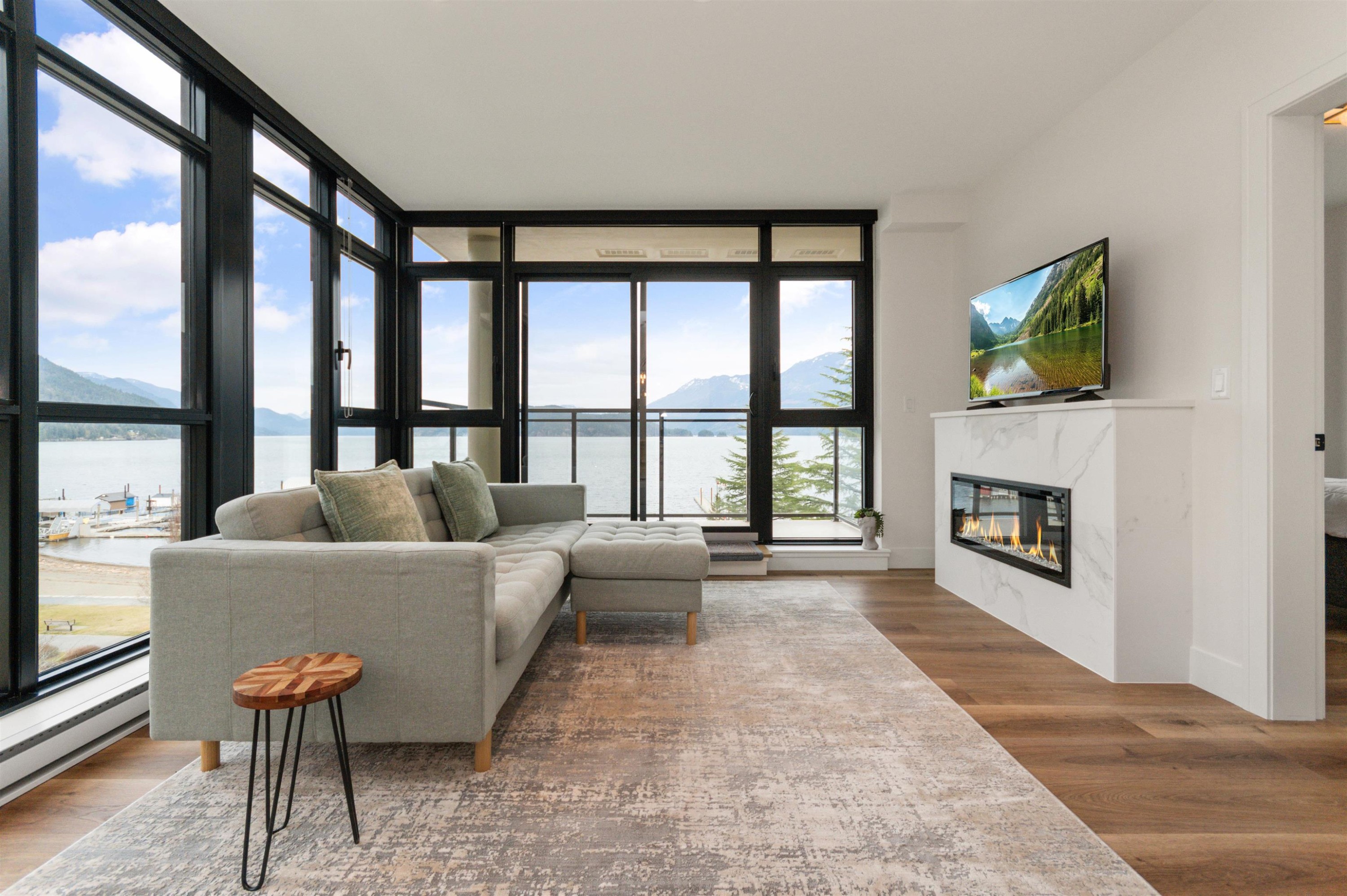 508-120 Esplanade Avenue, Harrison Hot Springs, BC