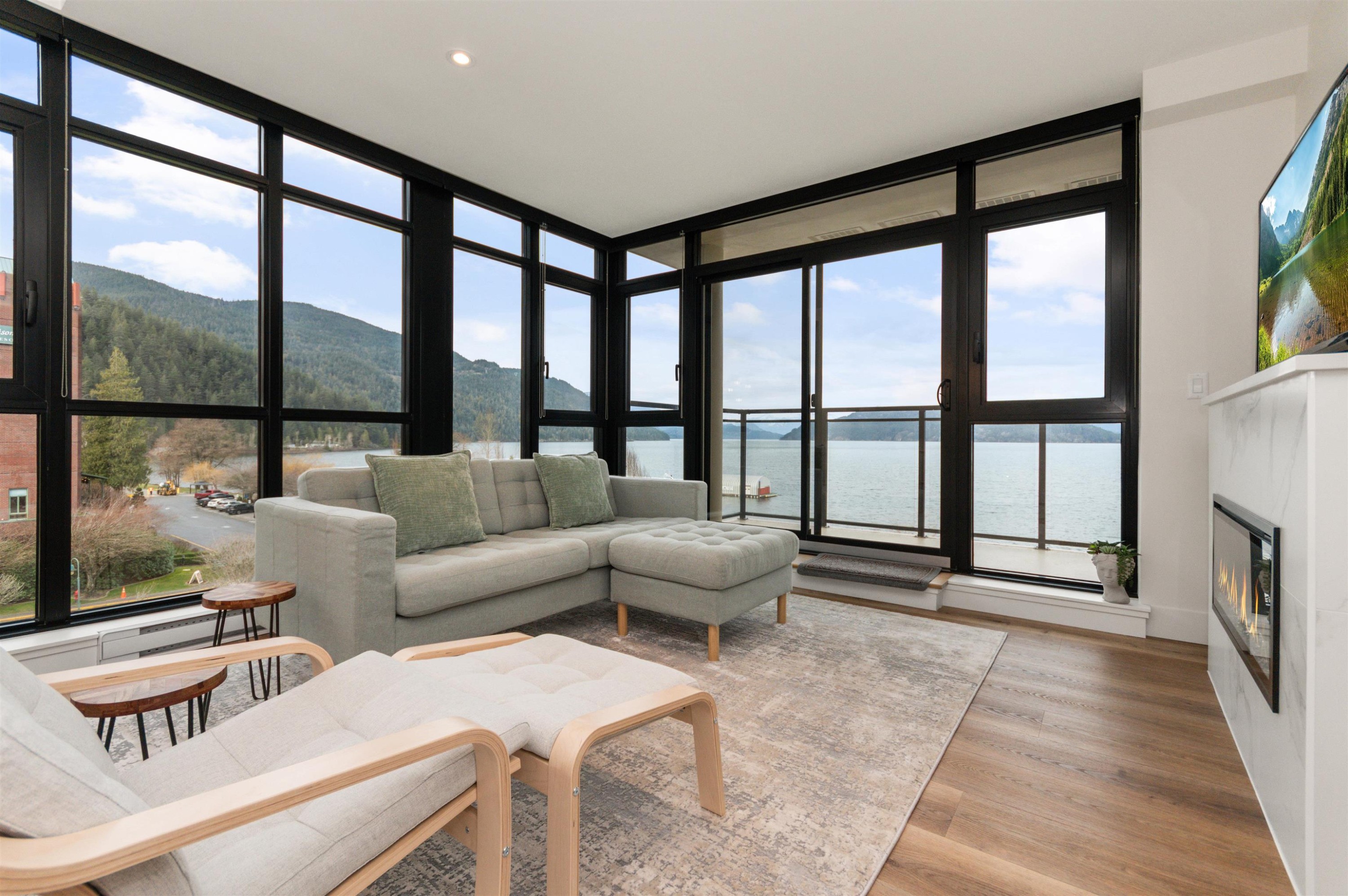 508-120 Esplanade Avenue, Harrison Hot Springs, BC