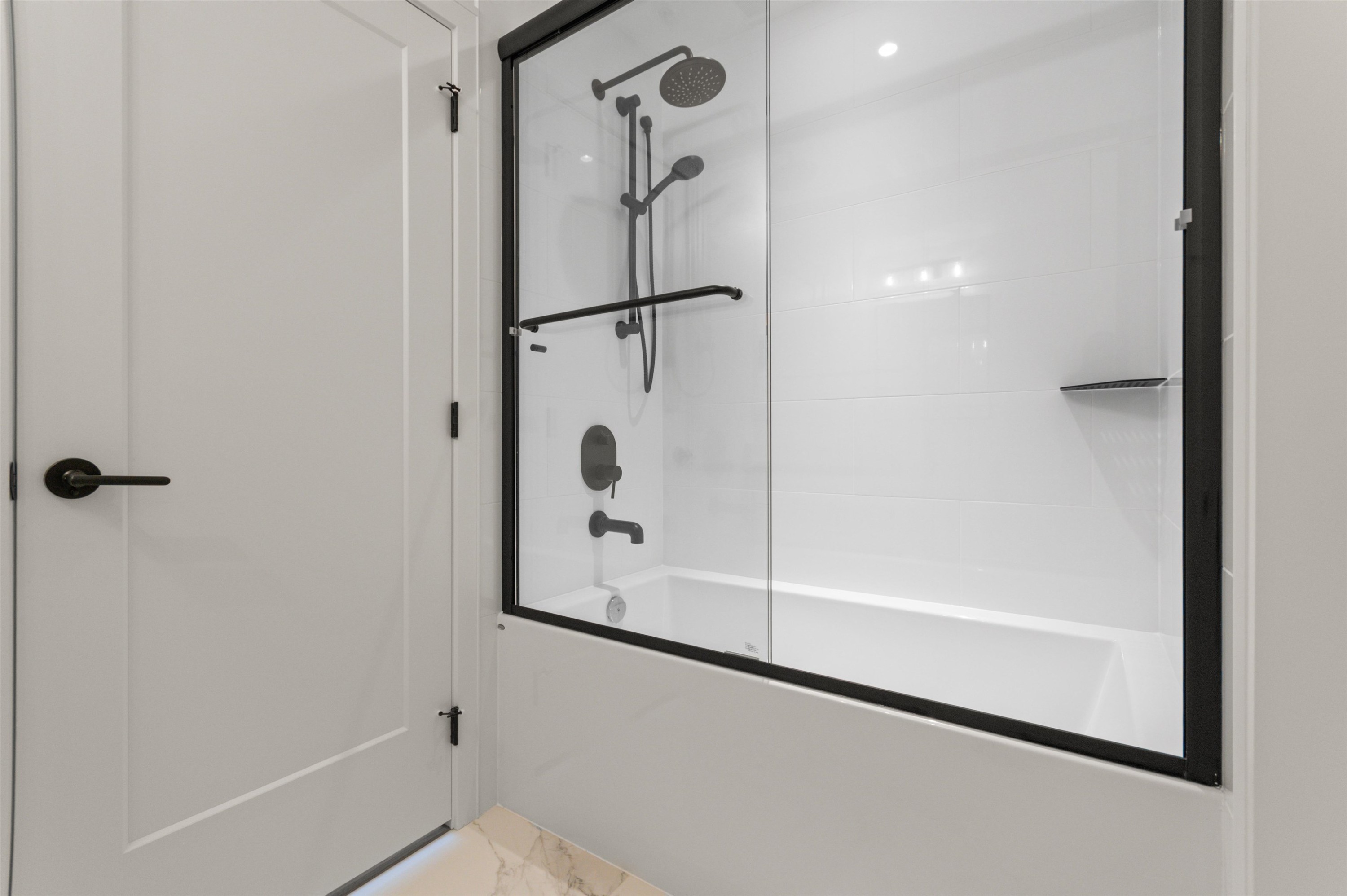 508-120 Esplanade Avenue, Harrison Hot Springs, BC