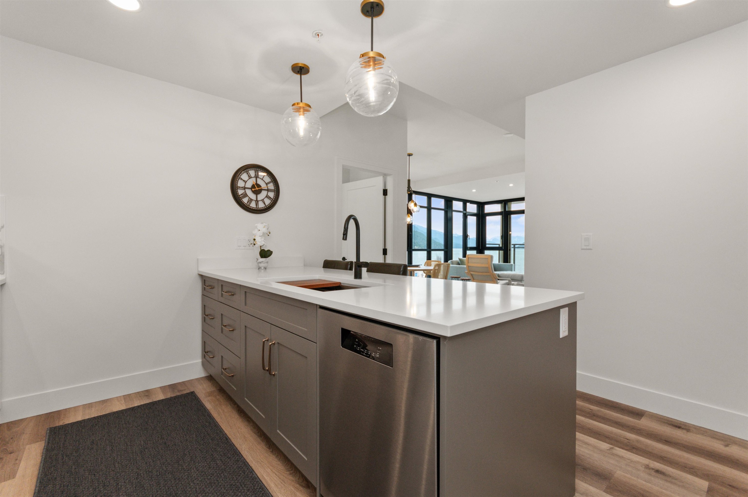 508-120 Esplanade Avenue, Harrison Hot Springs, BC