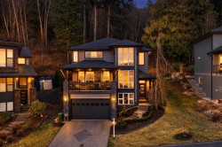 5480 Maclachlan Place Chilliwack, BC V2R 0P3