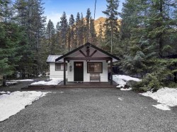 5102 Paulsen Road Chilliwack, BC V4Z 1B1