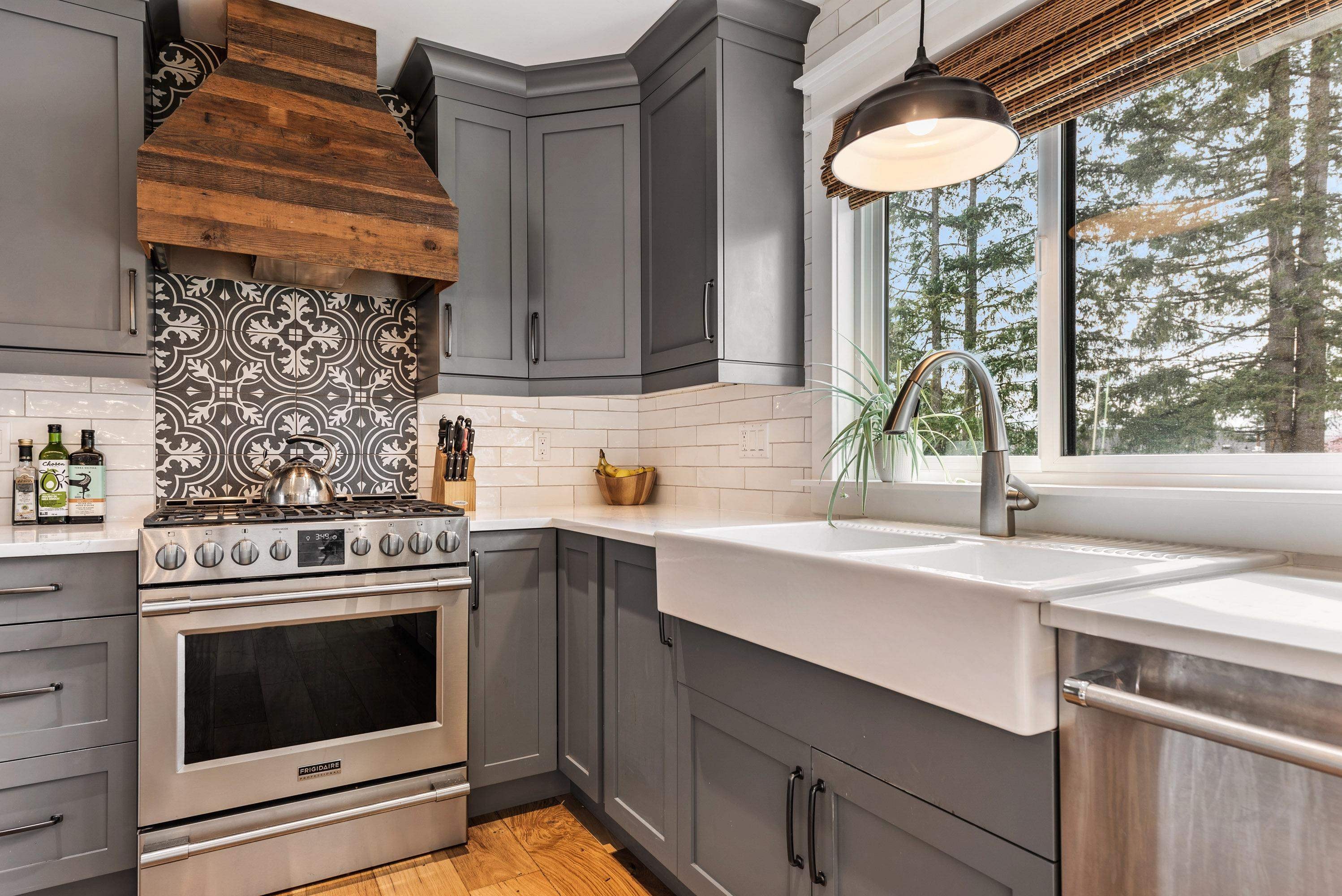 10125 Shamrock Drive, Chilliwack, BC