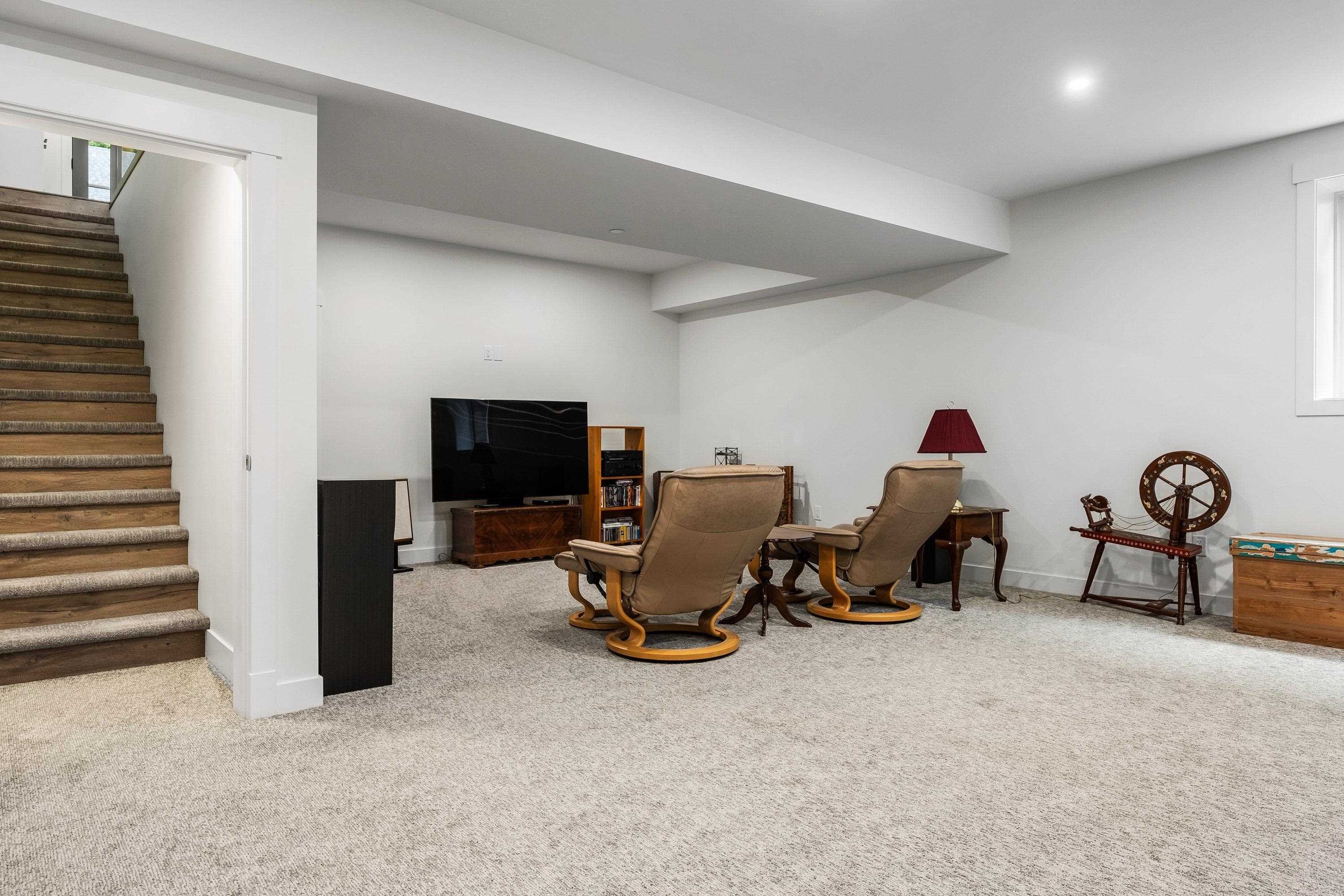 88-1880 Columbia Valley Road, Lindell Beach, BC